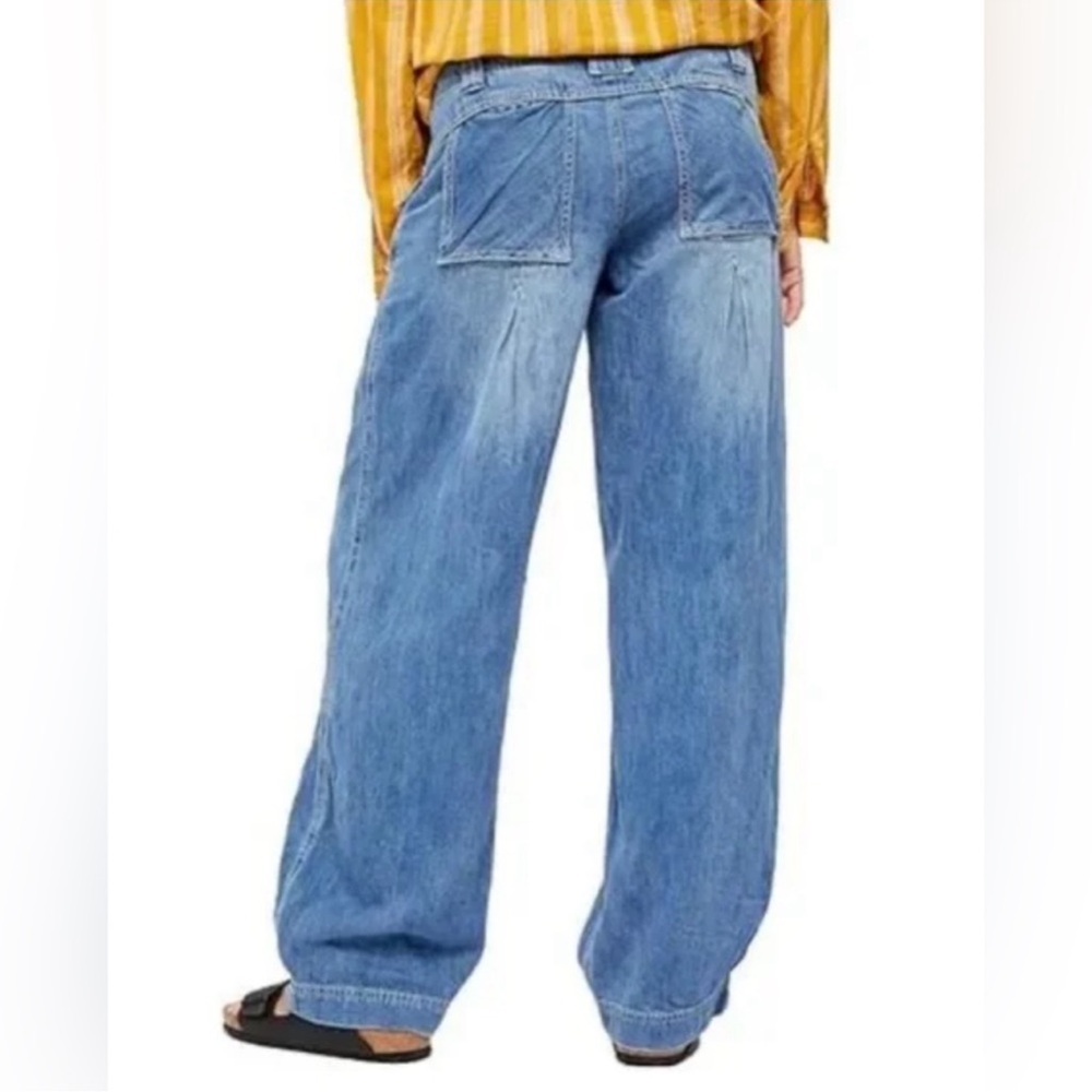*NEW (Online Order)* FREE PEOPLE Birch Denim Coastal Blue Barrel Fit — 24 - Picture 3 of 10